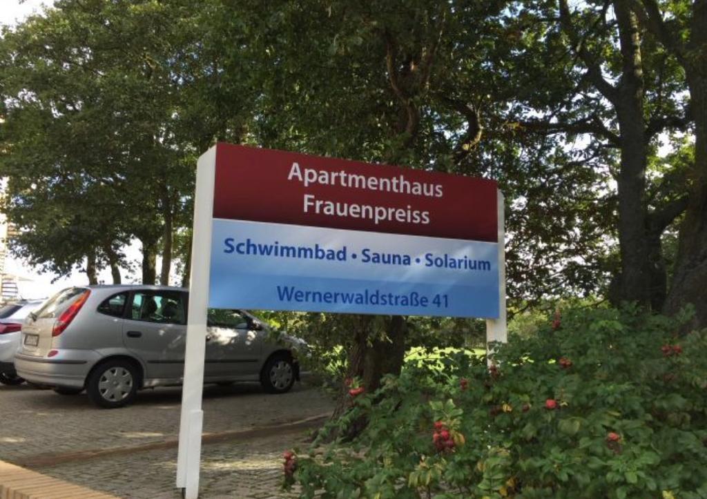 Strandloft Cuxhaven Im Haus Frauenpreiss Sahlenburg - Strandnah - 2 Hunde Willkommen -Schwimmbad - Sauna - Direkt Am Wald - Dachterrasse Mit Blick Nach Neuwerk Esterno foto