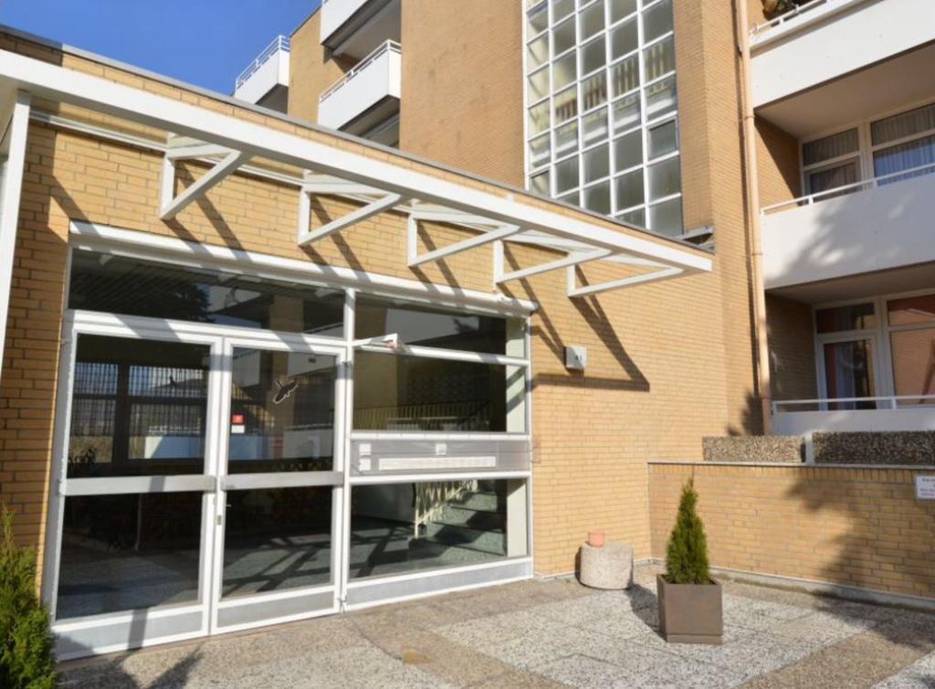 Strandloft Cuxhaven Im Haus Frauenpreiss Sahlenburg - Strandnah - 2 Hunde Willkommen -Schwimmbad - Sauna - Direkt Am Wald - Dachterrasse Mit Blick Nach Neuwerk Esterno foto